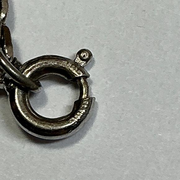 Vintage Sterling Silver chain bracelet. 7.25 inches long - Picture 2 of 4